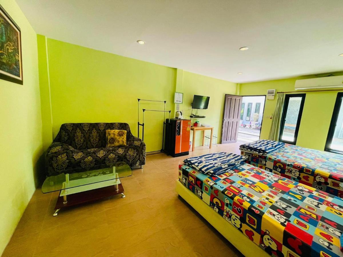 Baan Sri Family Hotel Kabin Buri Ngoại thất bức ảnh