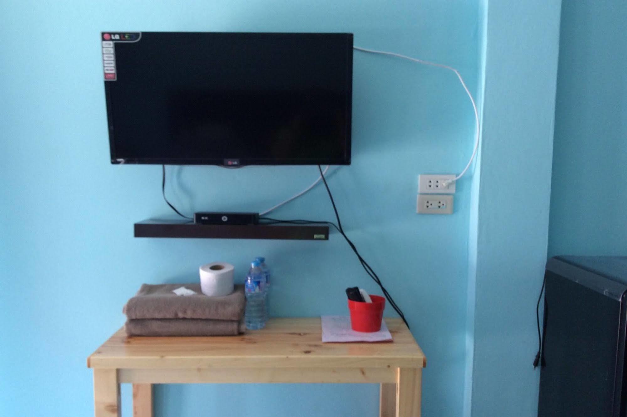 Baan Sri Family Hotel Kabin Buri Ngoại thất bức ảnh